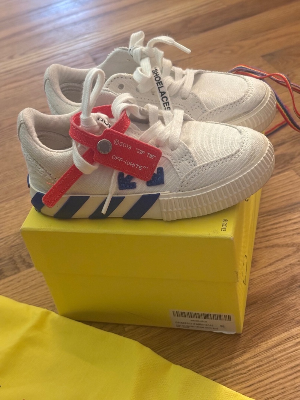 Kids shoes